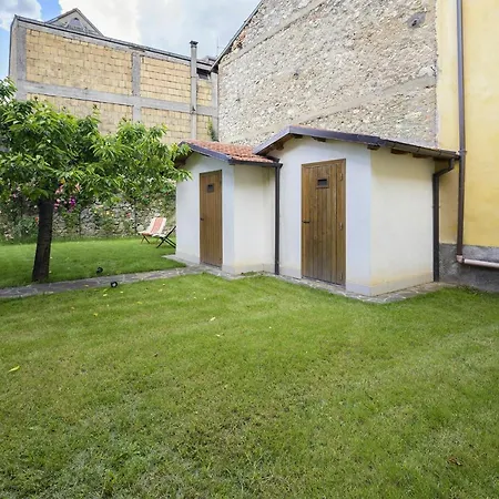 Torlonia: Due Matrimoniali E Bagno Apartment