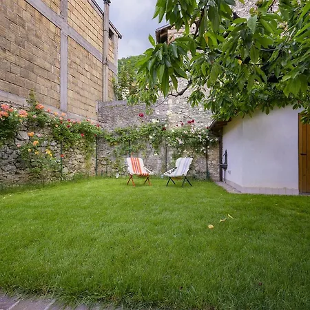 Apartment Torlonia: Due Matrimoniali E Bagno *