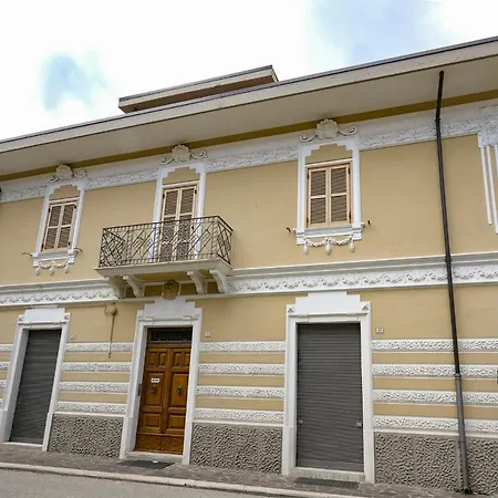 Torlonia: Due Matrimoniali E Bagno 公寓