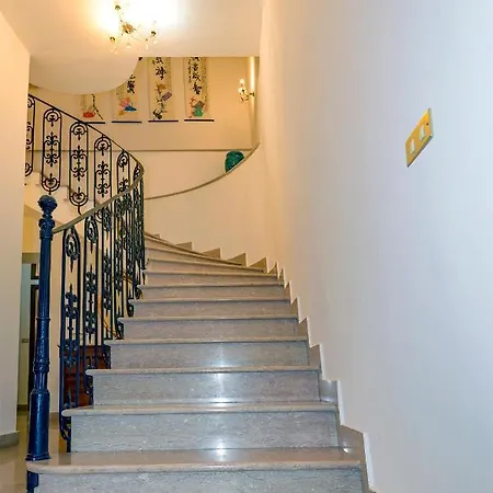 Torlonia: Due Matrimoniali E Bagno Apartment Luco dei Marsi