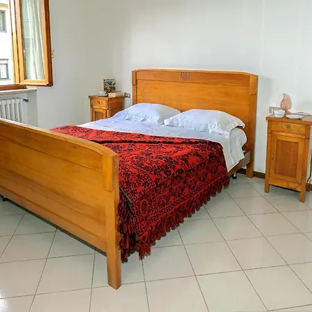 Torlonia: Due Matrimoniali E Bagno Apartment *