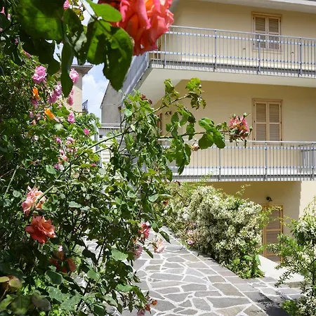 Torlonia: Due Matrimoniali E Bagno Apartment Luco dei Marsi
