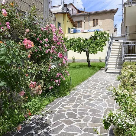 Torlonia: Due Matrimoniali E Bagno Apartment Luco dei Marsi