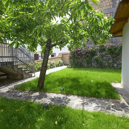 Torlonia: Due Matrimoniali E Bagno Apartman *