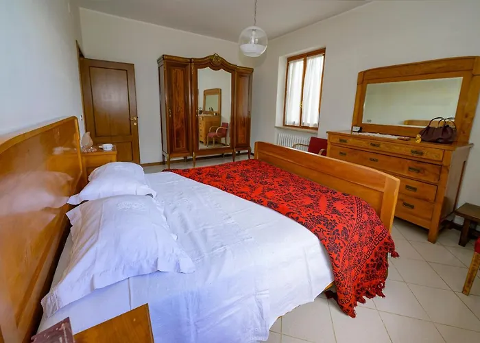 Torlonia: Due Matrimoniali E Bagno * Luco ne' Marsi