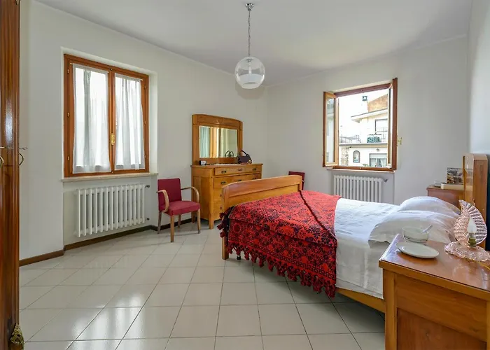 Torlonia: Due Matrimoniali E Bagno * Luco ne' Marsi