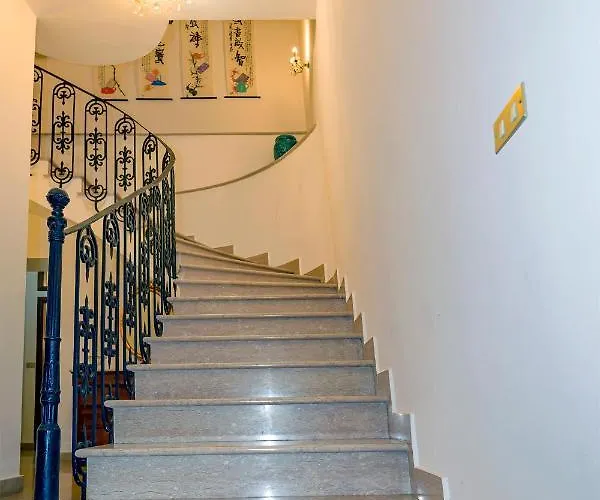 Torlonia: Due Matrimoniali E Bagno 公寓 Luco ne' Marsi