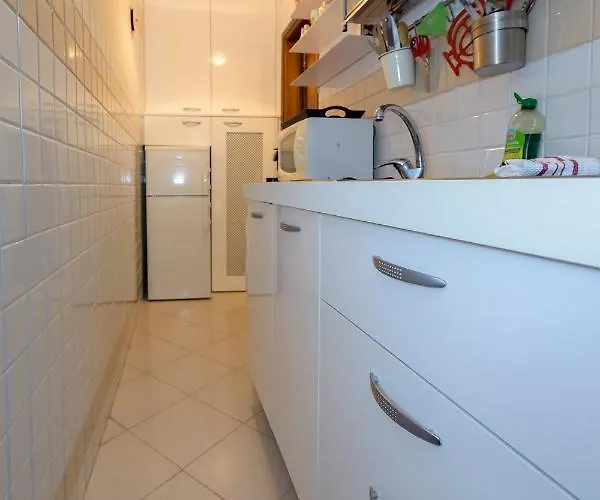 Torlonia: Due Matrimoniali E Bagno * Luco ne' Marsi