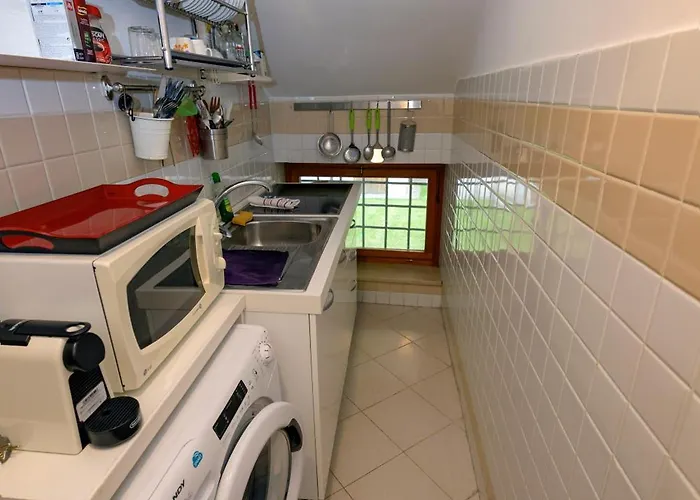 Torlonia: Due Matrimoniali E Bagno דירה